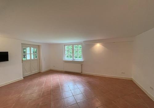 Wohnlicher Raum im Souterrain