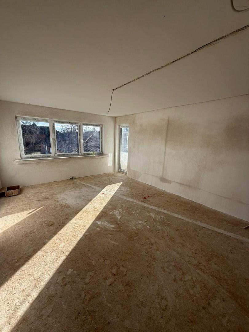 Wohnzimmer + Balkon 3 Zi. Wg.