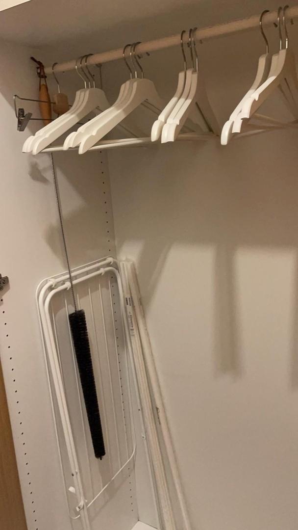 Kleiderschrank Innen