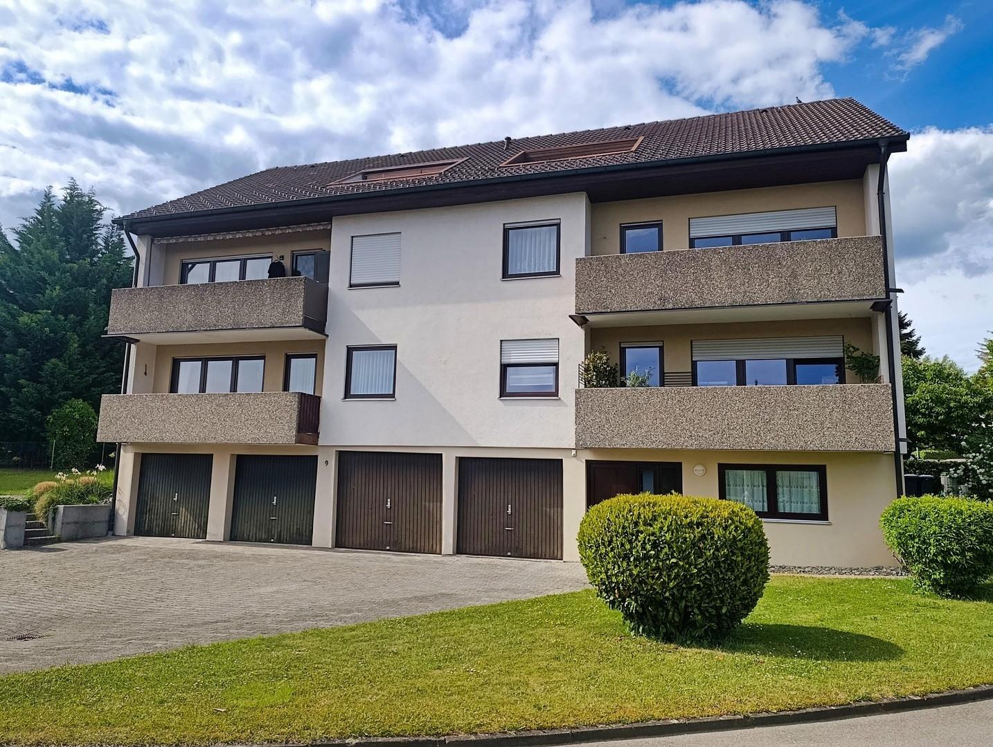 Hausansicht des 6-Fam- Haus