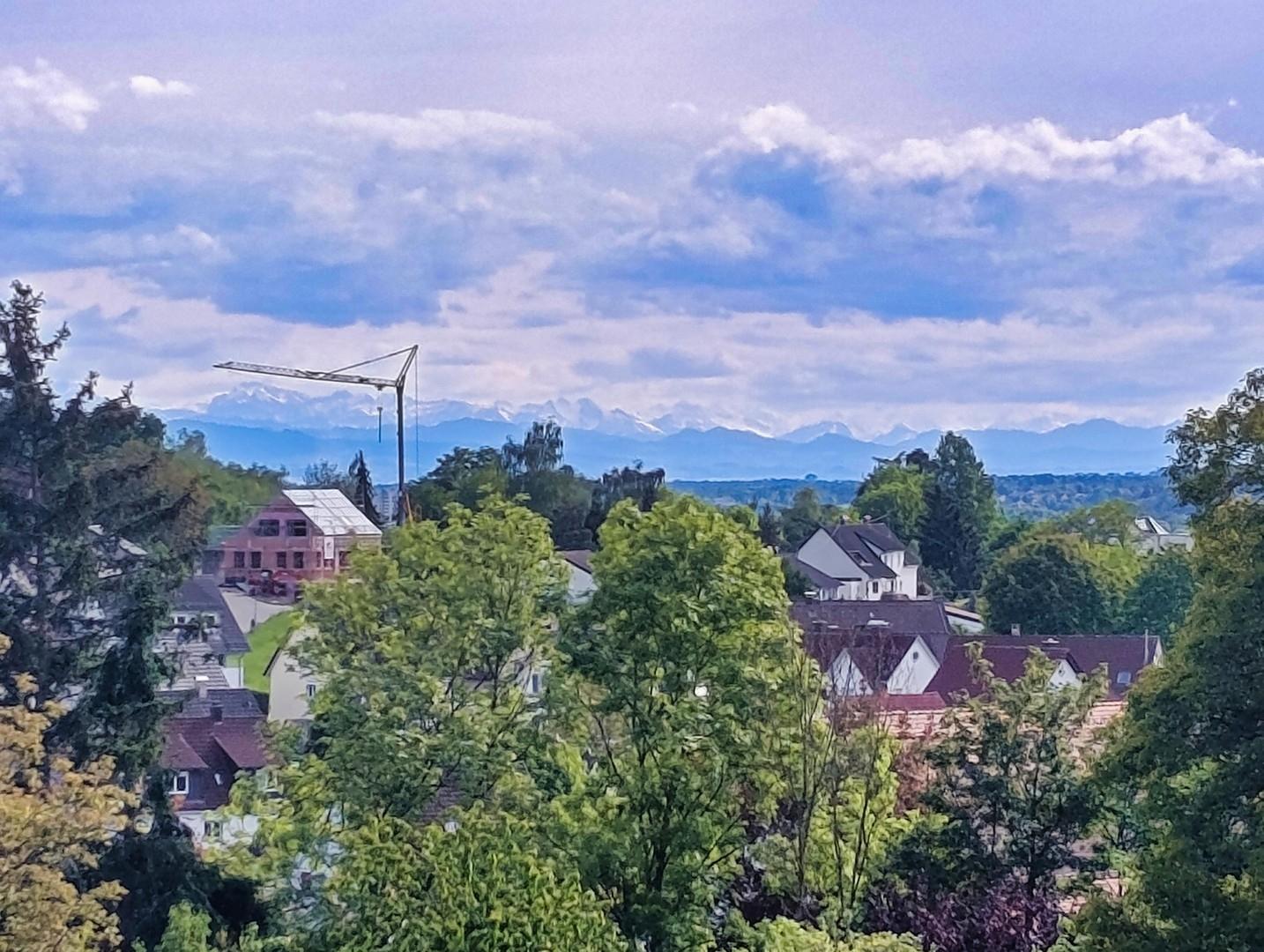 Bergsicht bis in die Alpen