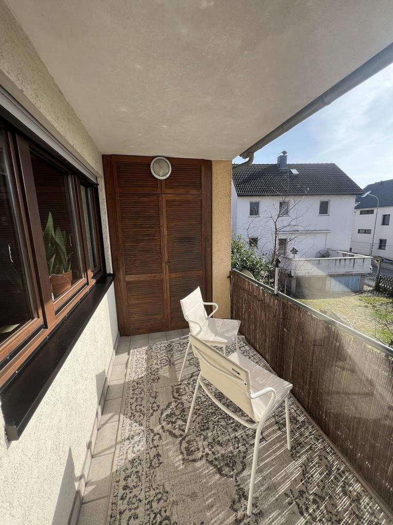 Balkon mit Einbauschrank