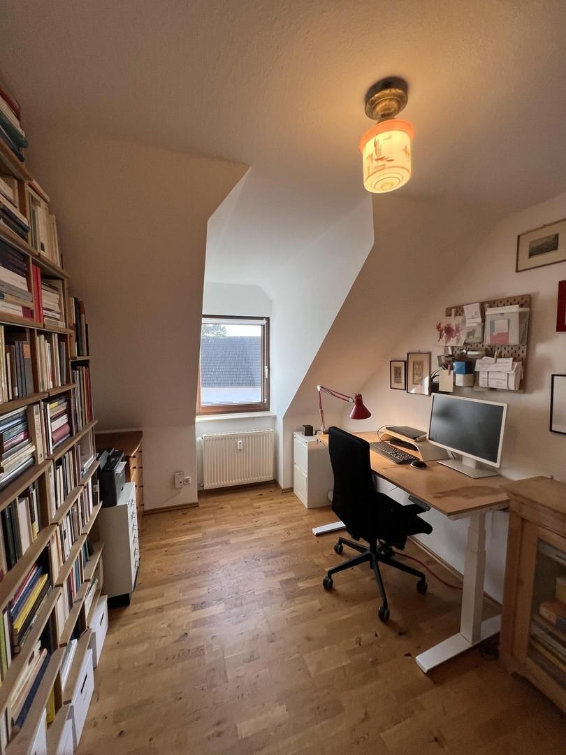 Kinderzimmer 2/Büro