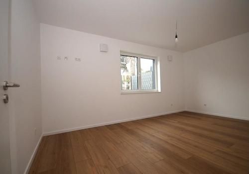 Schlafzimmer 1 unmöbliert