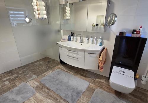Badezimmer EG