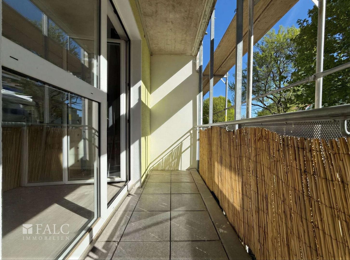 Loggia 1