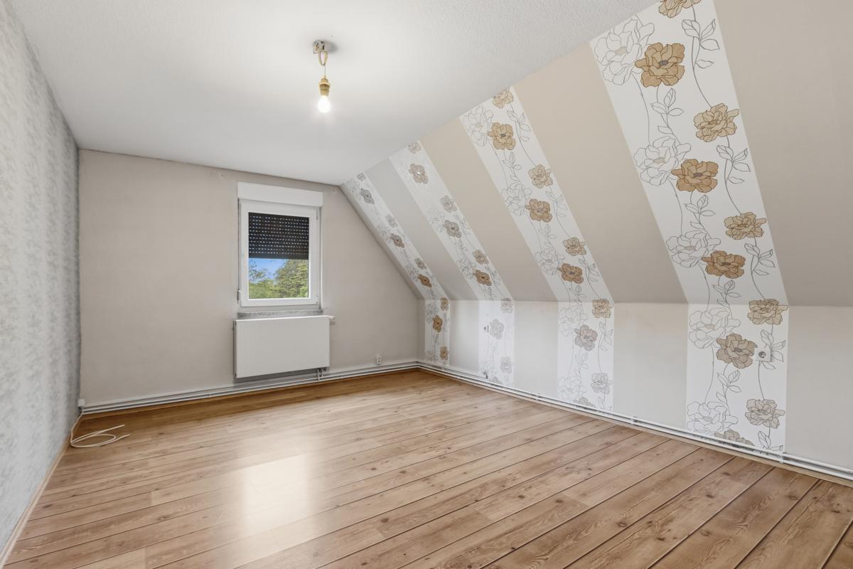 Schlafzimmer DG
