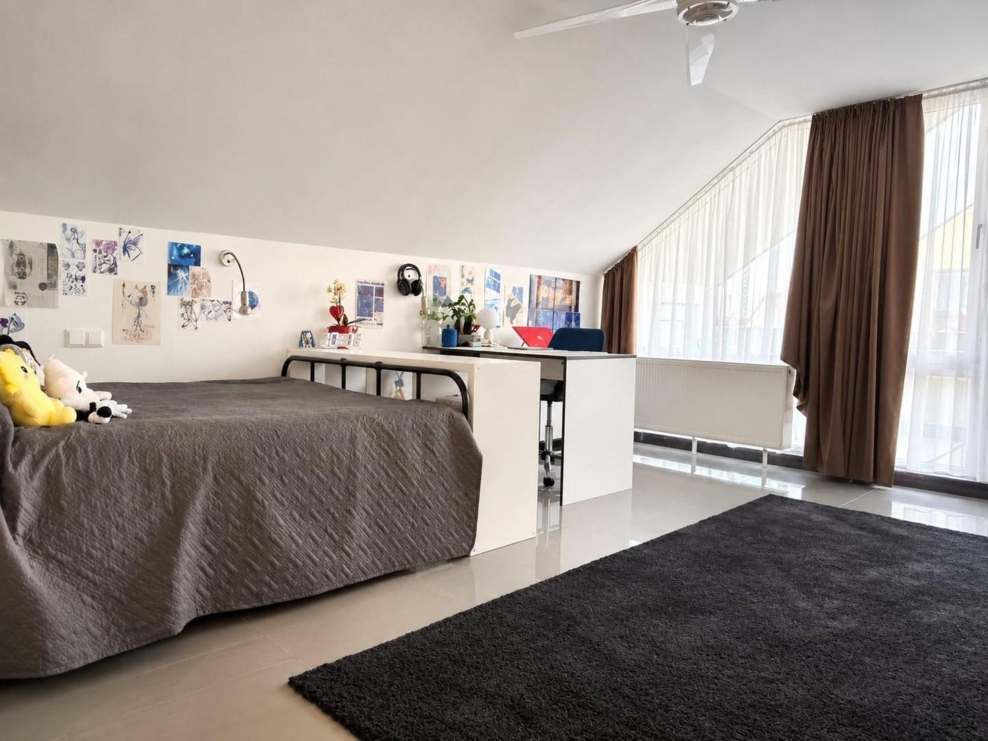 Schlafzimmer DG