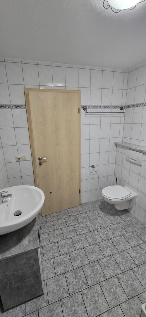 Gäste-Bad mit Dusche