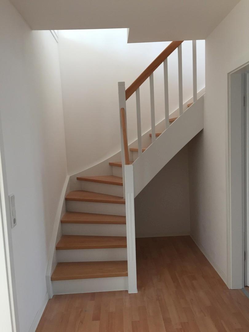 DG Re Maisonette Treppe