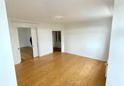 Wohnzimmer vom Erker aus 