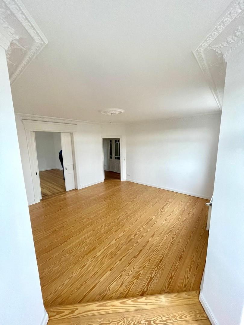 Wohnzimmer vom Erker aus 