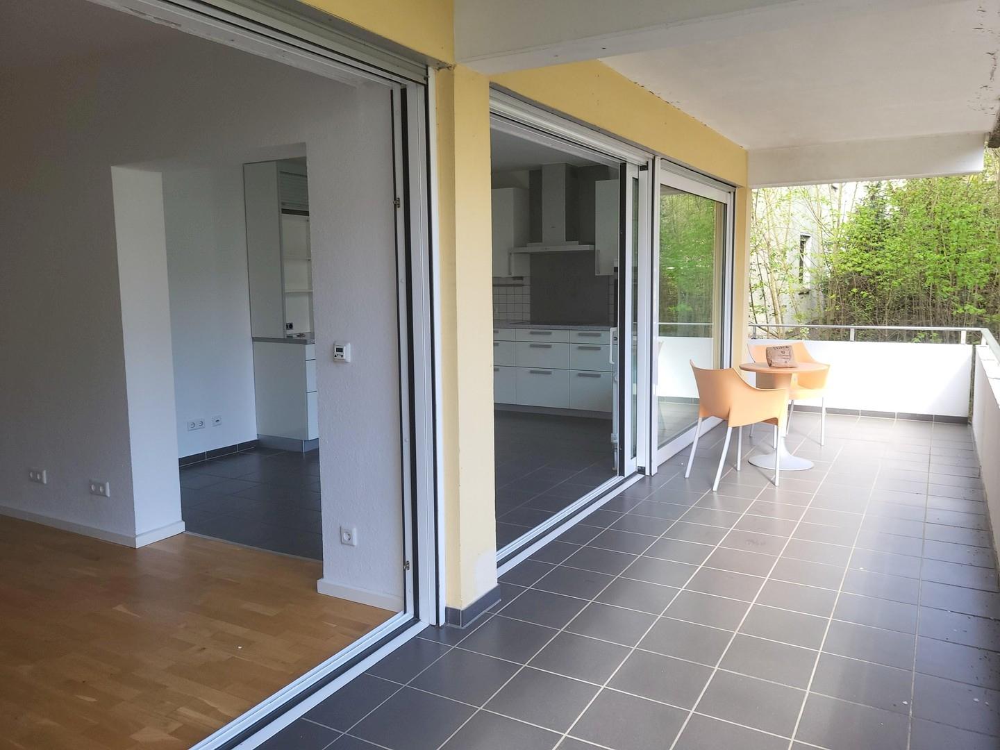 Durchgehender Balkon