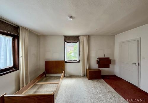 Zimmer 2 OG