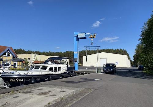 Slipanlage u. Bootskran