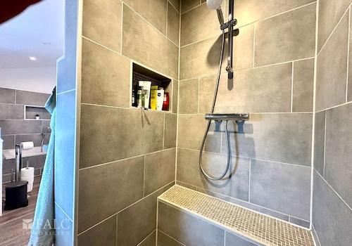 Bad/ Dusche OG