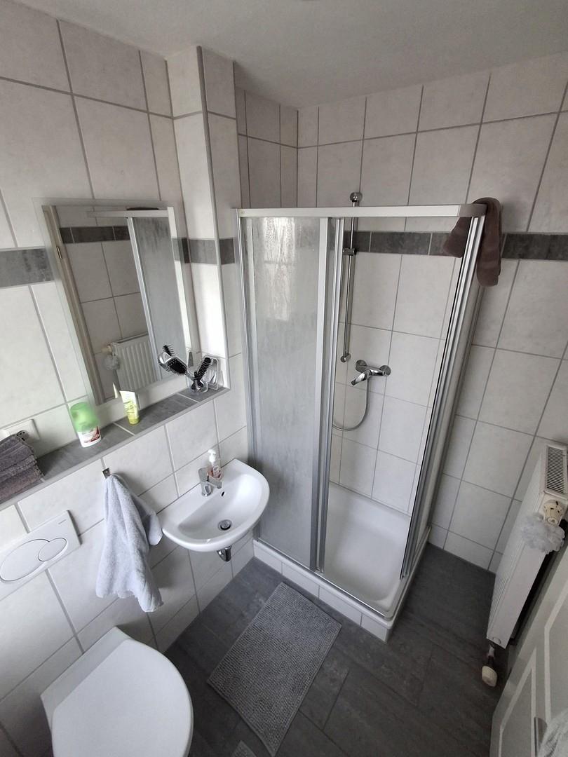 Dusche und Gäste-WC EG