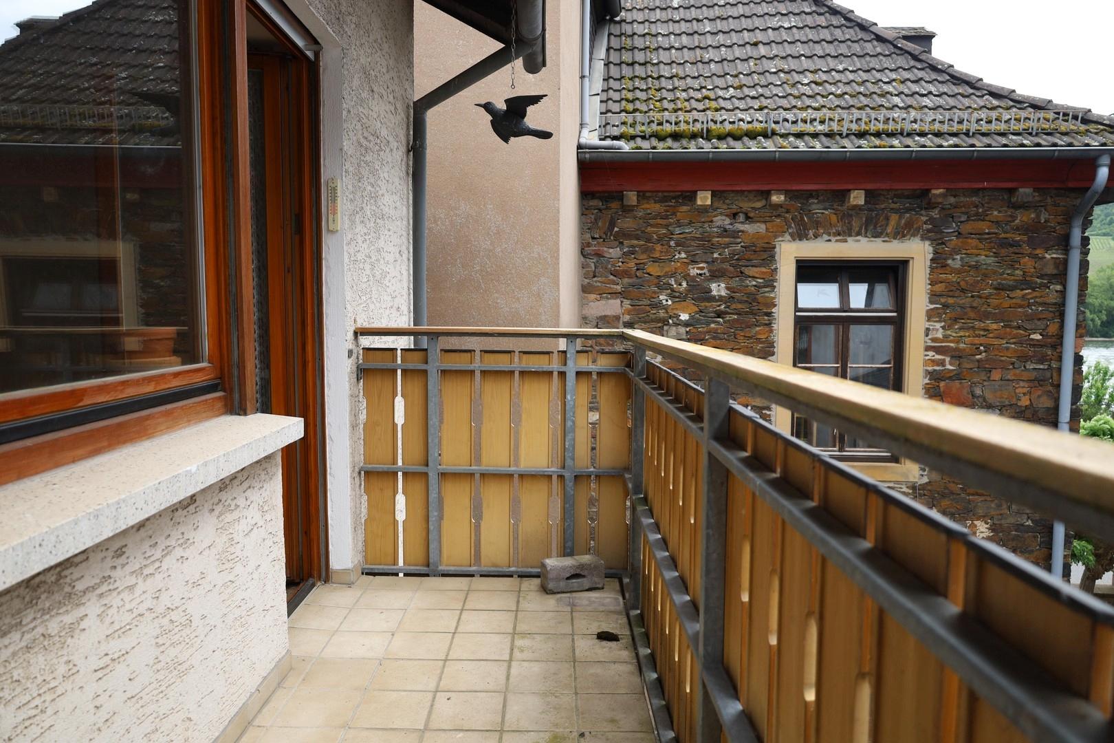 2. OG Balkon Foto 1