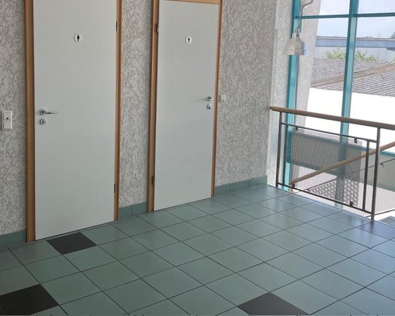 Damen und Herren Toiletten