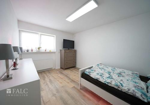 OG Schlafzimmer I