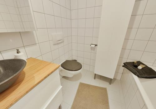 Bad mit Wanne