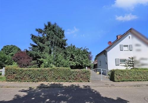 Straßenansicht