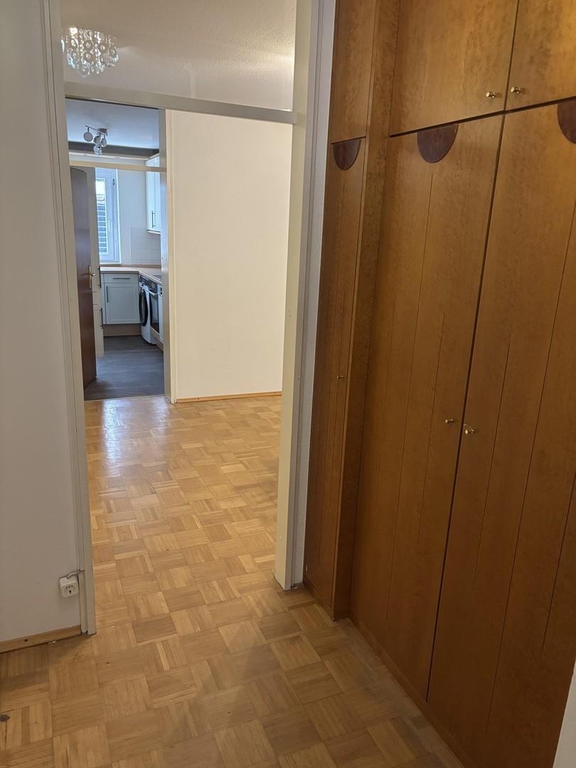 Flur mit Einbauschränken