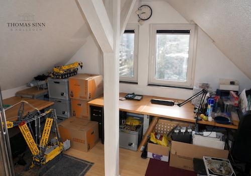 Ausgebaute Bühne