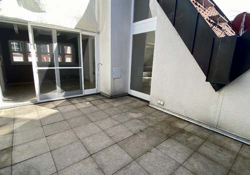 Geschützte Dachterrasse