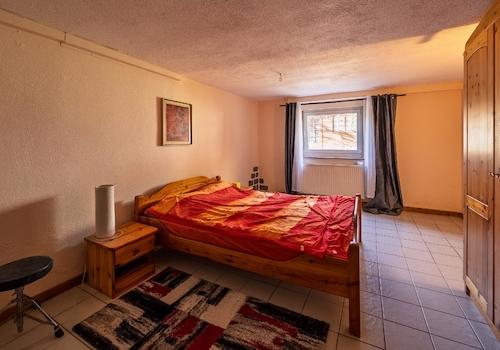 Schlafzimmer UG
