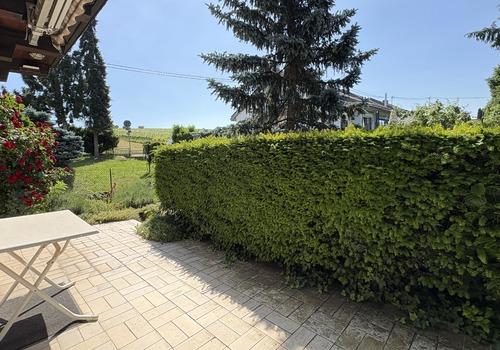 Terrasse Vorderseite mit Ausblick