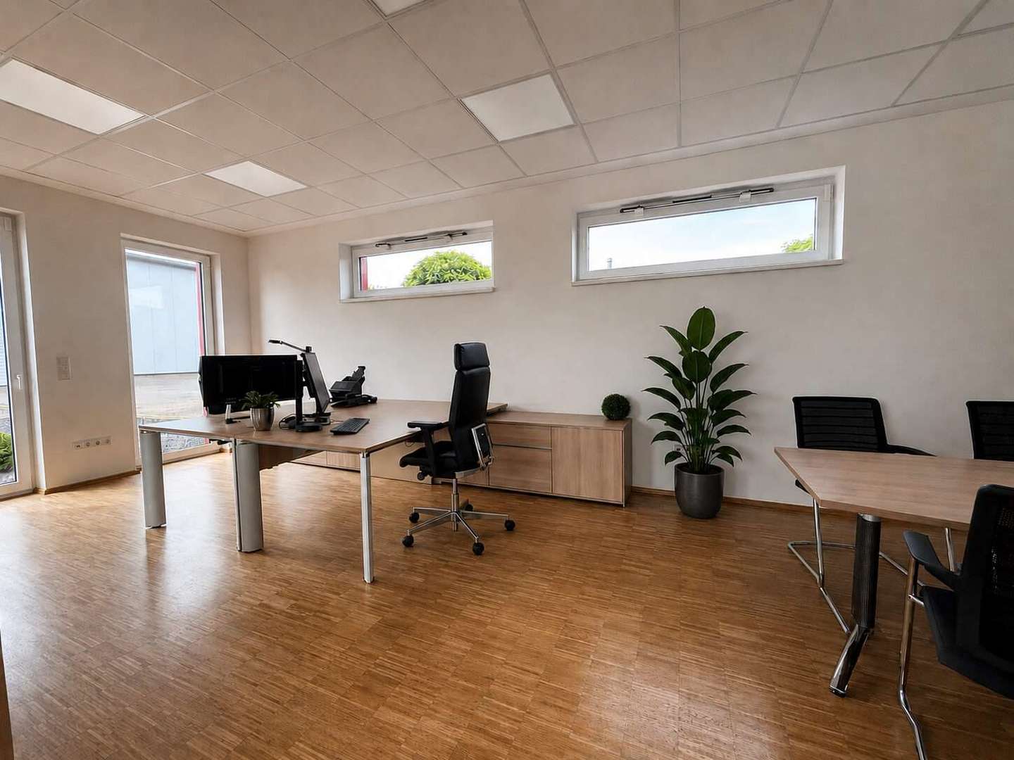 Ausstellunggebäude Büro