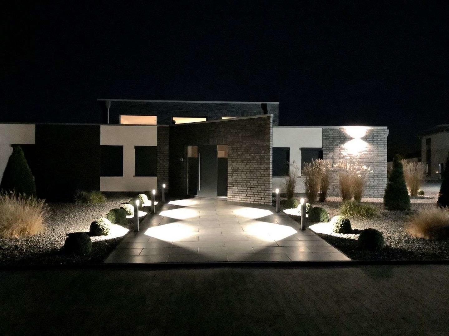 Abendansicht Wohnhaus