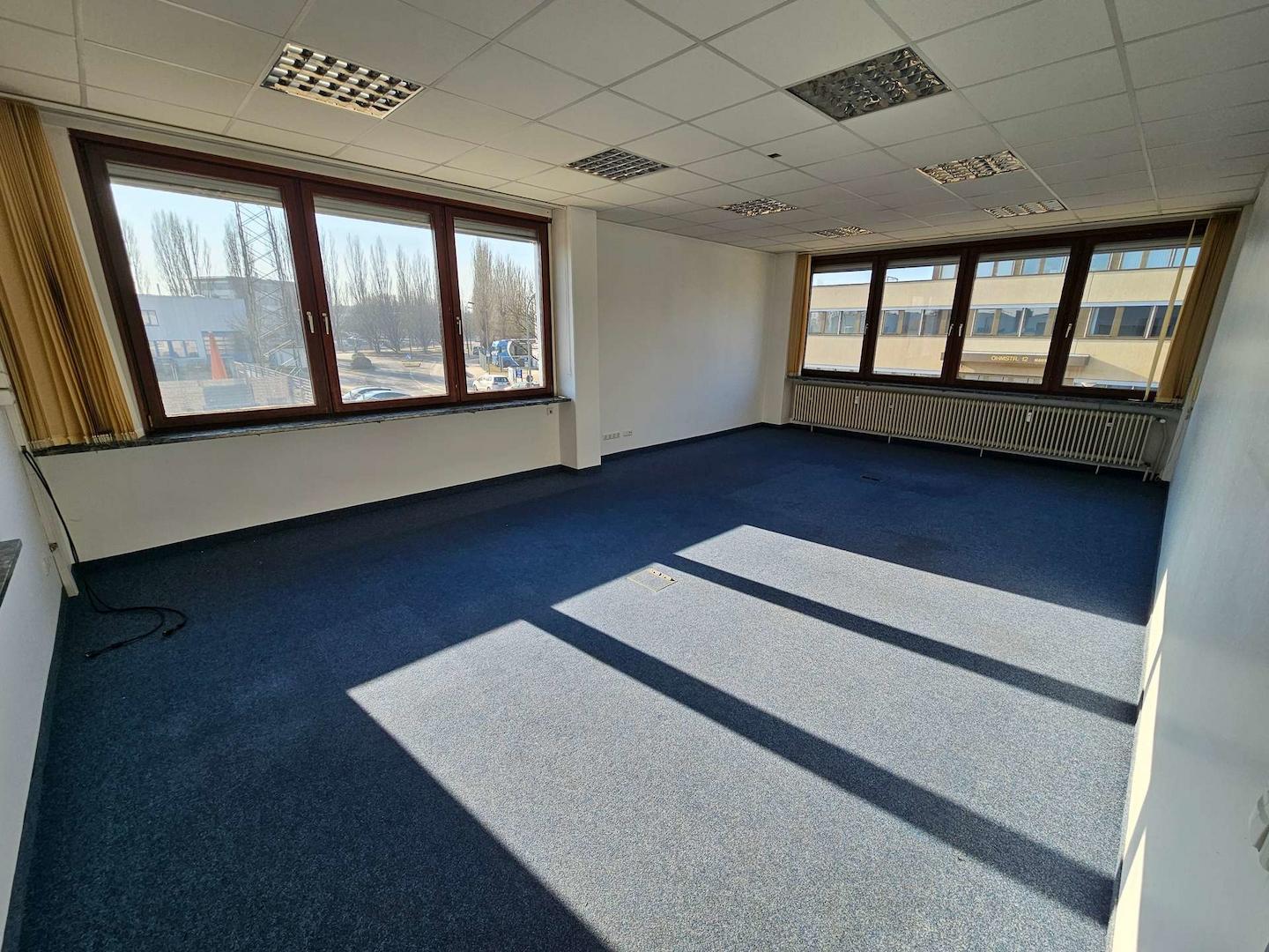 Büro 2 1OG 01