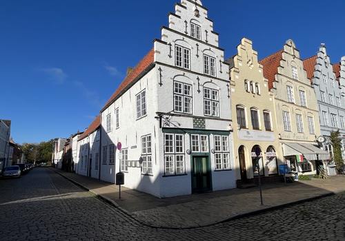 Straßenansicht