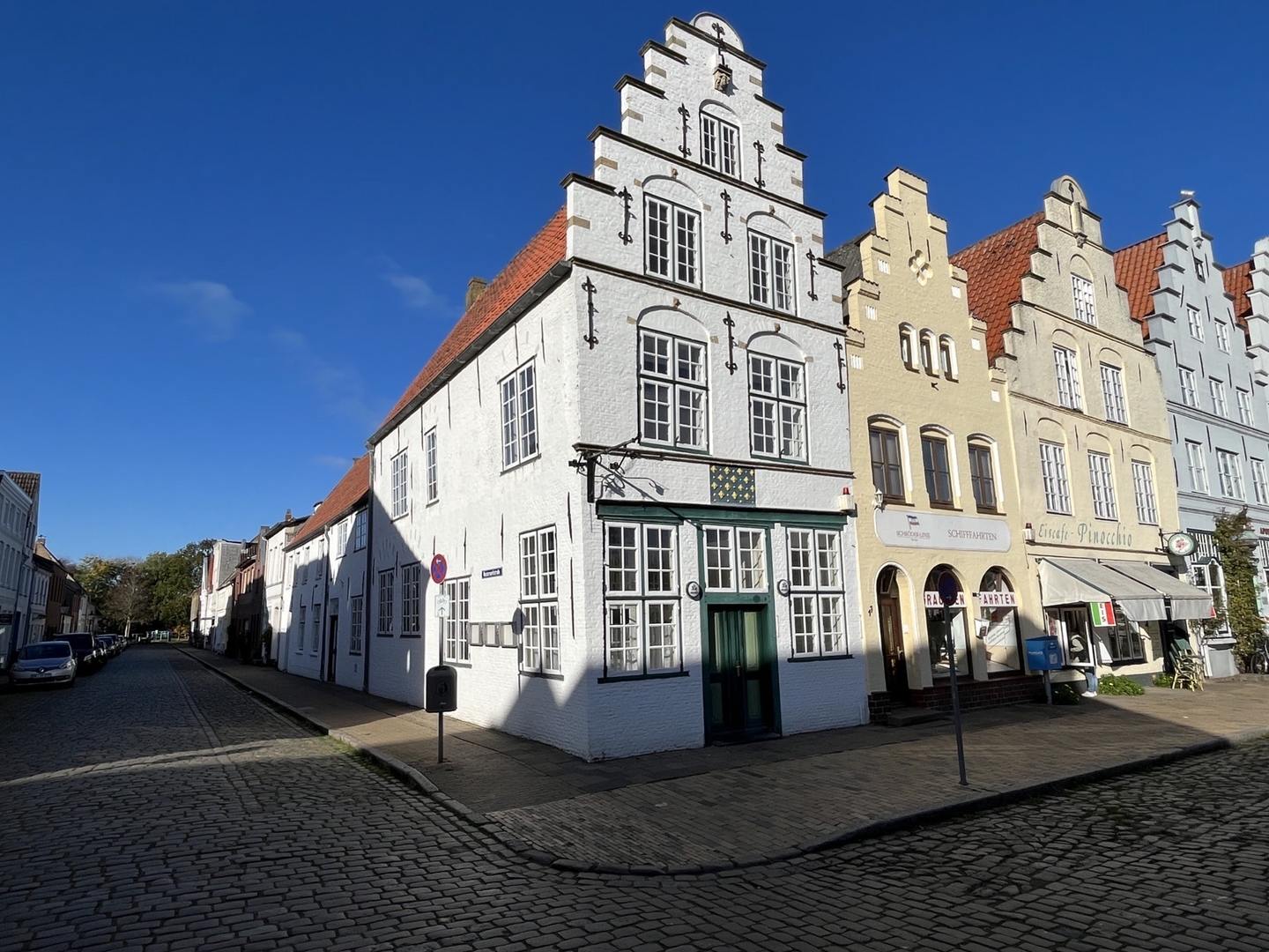 Straßenansicht