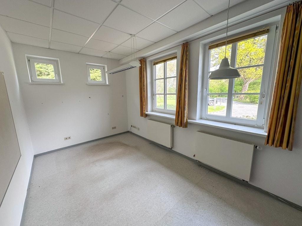 eheml. Schule