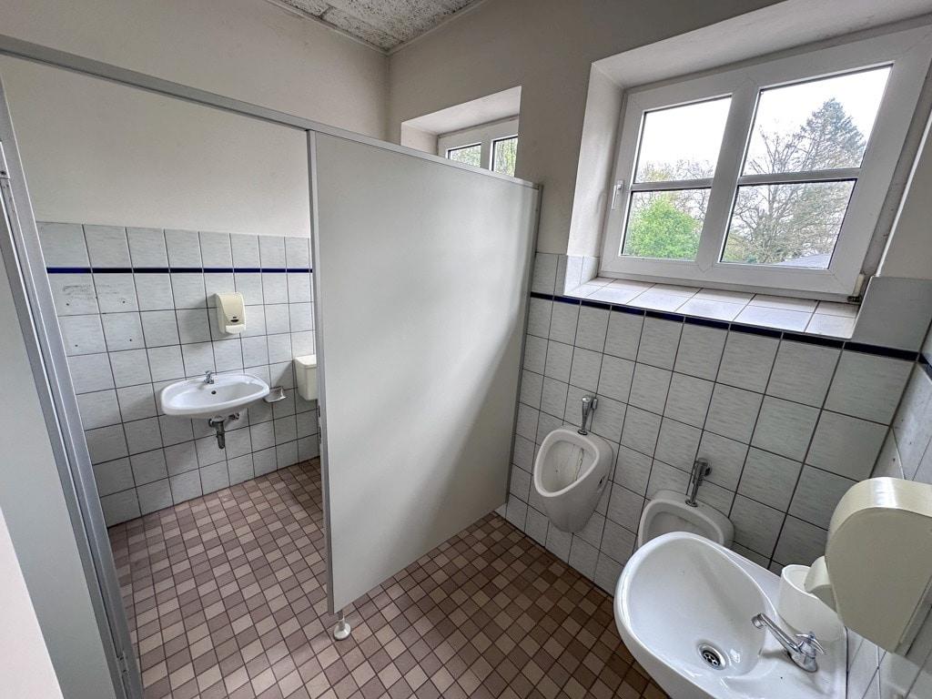 eheml. Schule