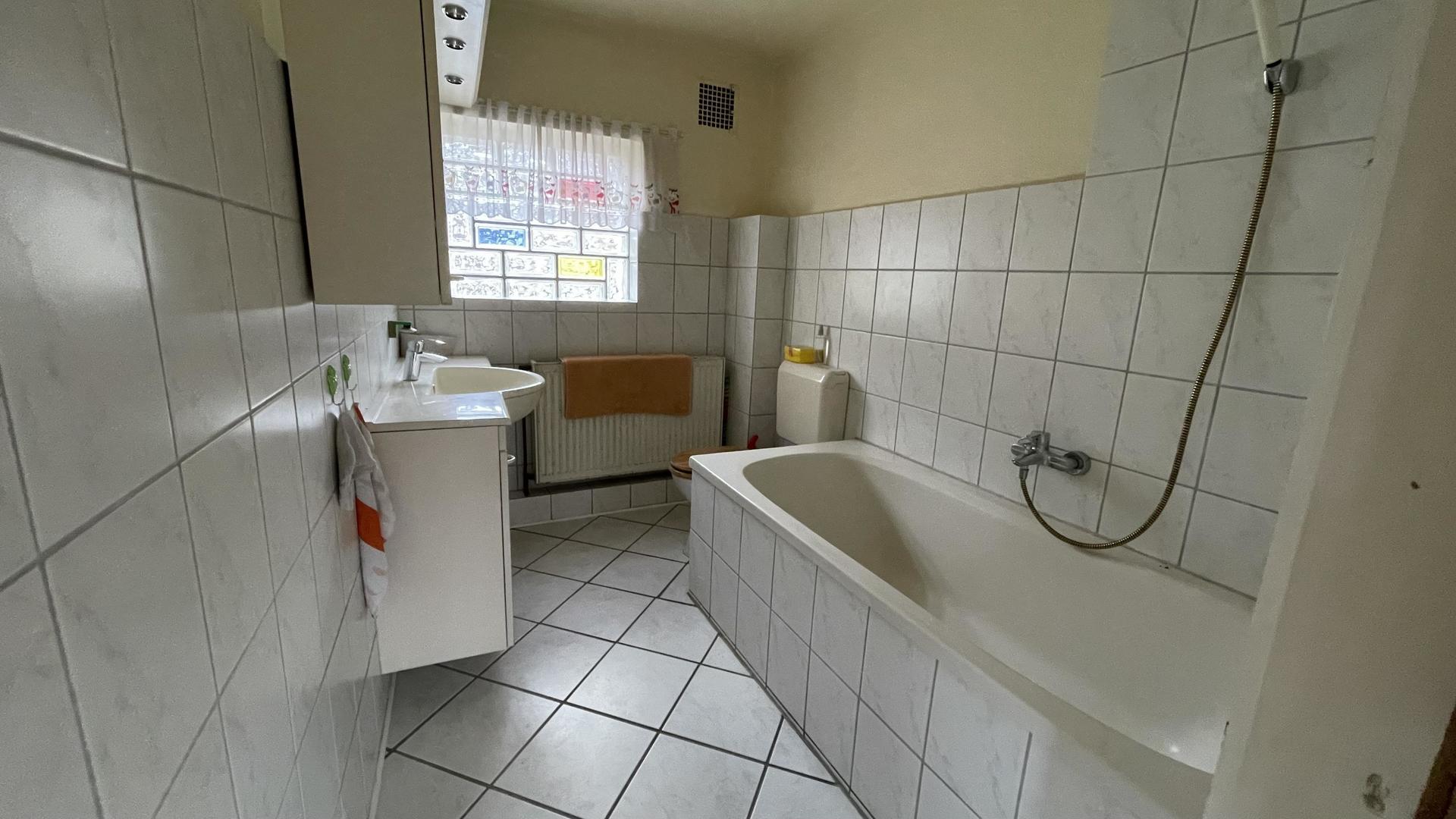 Haus 25a Bad