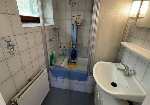 Haus 25a Duschbad im EG