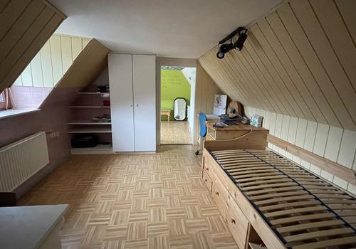 Haus 25a Durchgangszimmer im Dachgeschoss