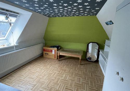 Haus 25a Zimmer im DG