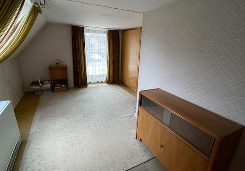 Haus 25b - Zimmer im Dachgeschoss