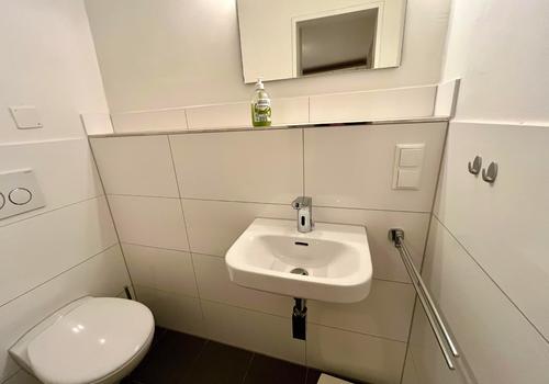 Sep. WC, Zugang vom Schlafzimmer