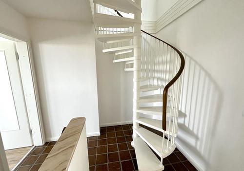 Treppe zum Dachgeschoss