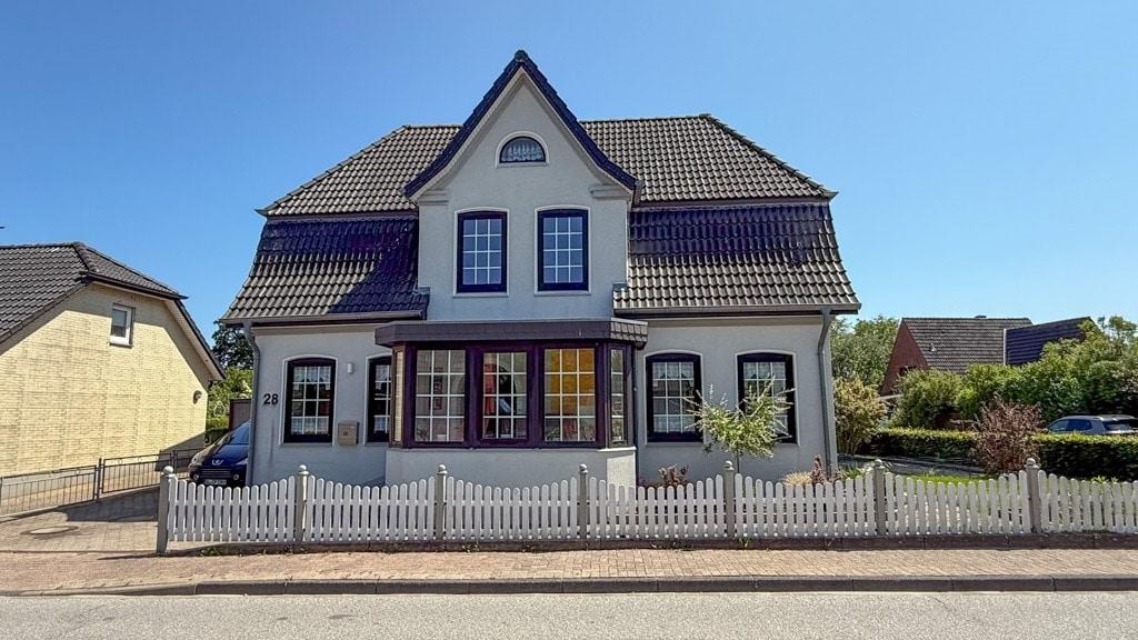 Straßenansicht