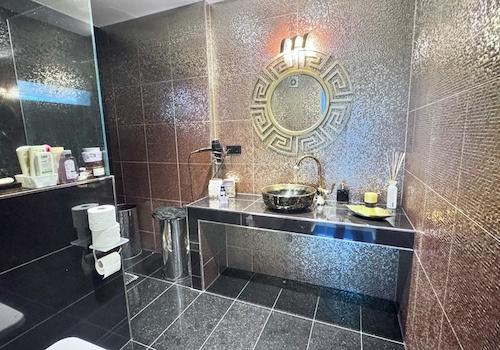 Badezimmer EG