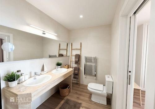 Badezimmer en suite I