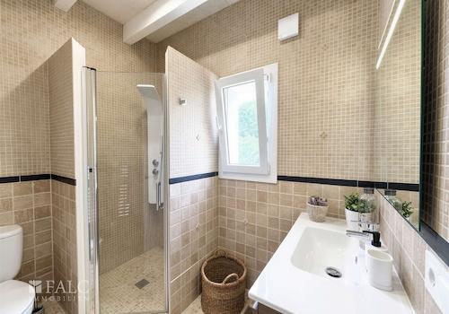 Badezimmer en suite III