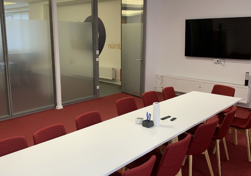 großer Besprechungsraum